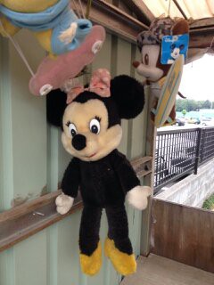 剥かれたミニーちゃん